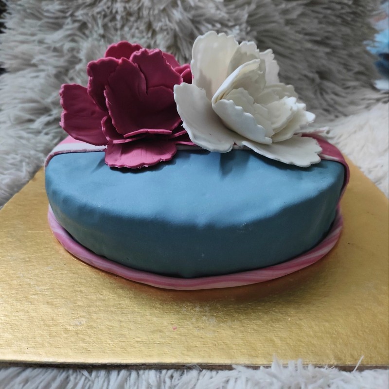  Fondant Cake 